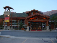 The McKinley Chalet Resort (owned by the cruise-line!)