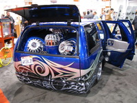 Just a little car audio sound system upgrade here...