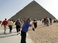 Joe walking like an egyptian at Giza