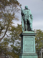 Duke of Wellington statue in the forecourt of Edinburgh Castle